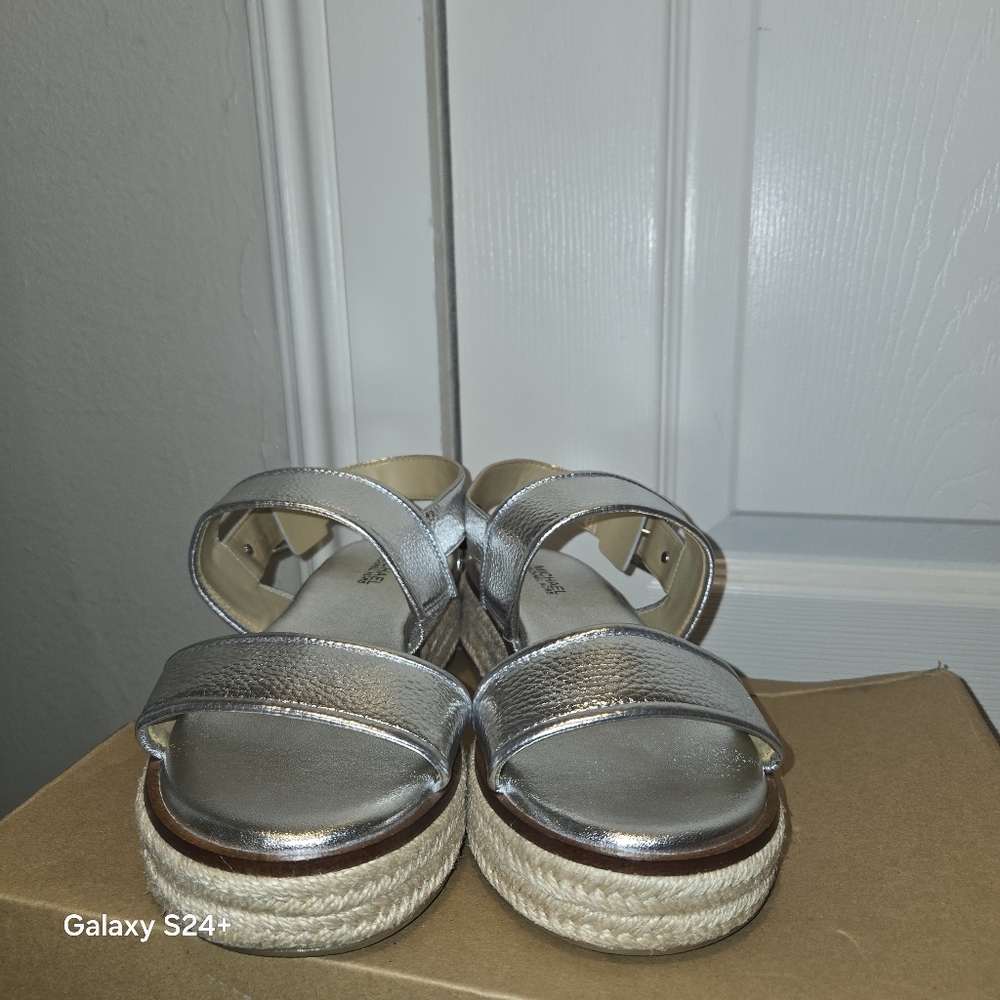 Michael Kors Sandals - Picture 5 of 9